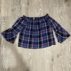 Plaid slightly cropped top